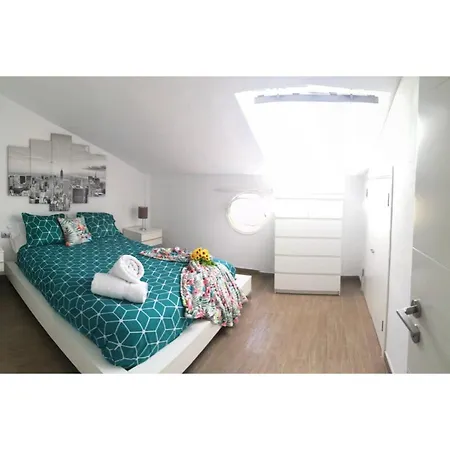 Beautiful Duplex With Internet Apartment *